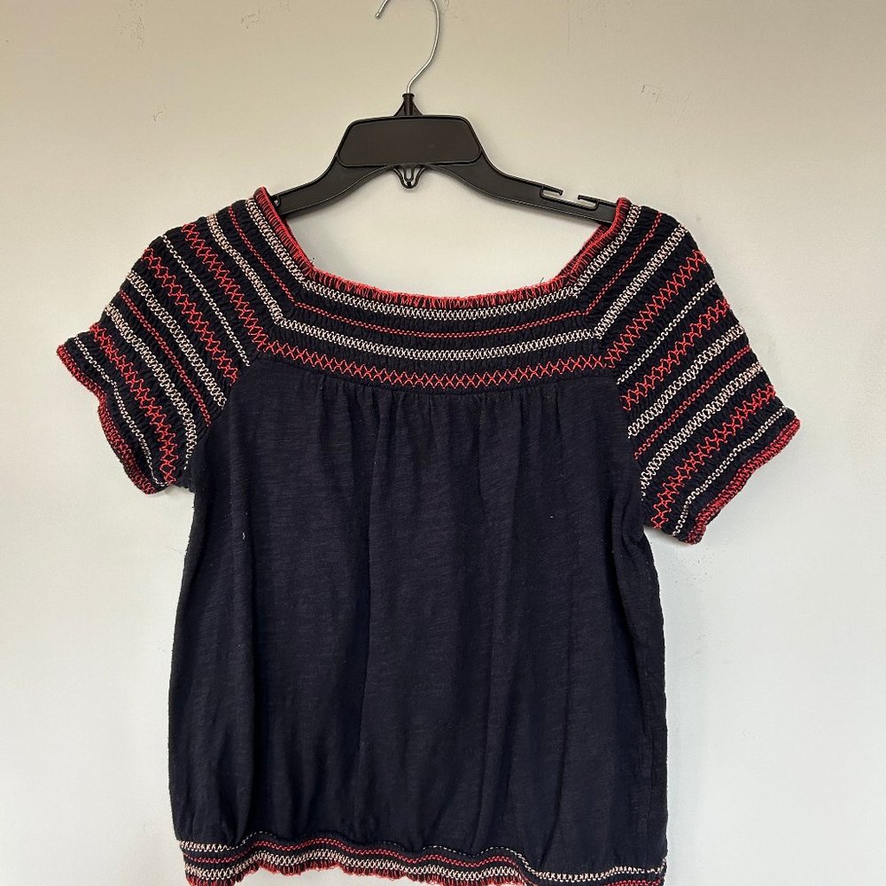 Navy BLue Bubble Hem t shirt with Embroidered stretchty sleaves, neckline & hem